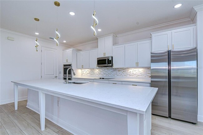 Building Photo - 10027 Dolphin Gull Cir