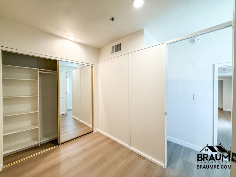 Building Photo - 1537 Franklin St