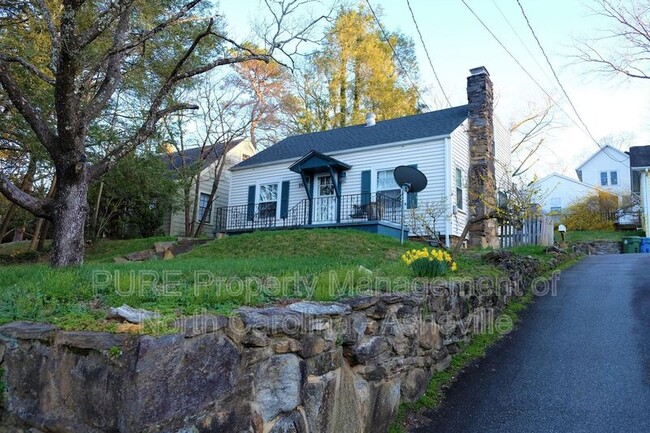 Building Photo - 19 Clairmont Ave