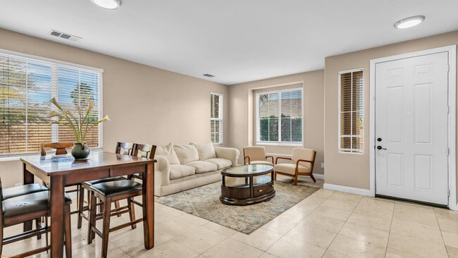 Building Photo - 37523 Durwent Dr