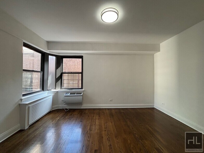 Building Photo - EAST 57 STREET