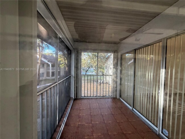 Building Photo - 9123 SW 138th Pl