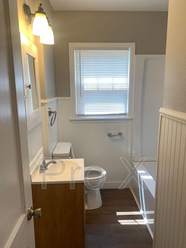 Building Photo - 1727 S Porter Ave