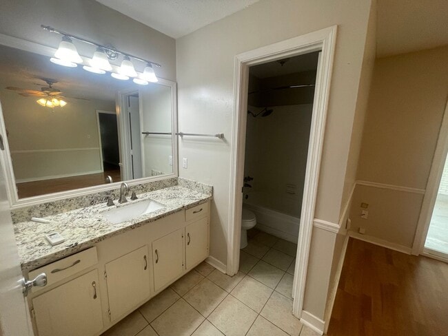 Building Photo - 3/2 for Rent in Madison!