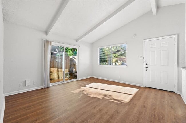 Building Photo - 2208 Deadwood Dr