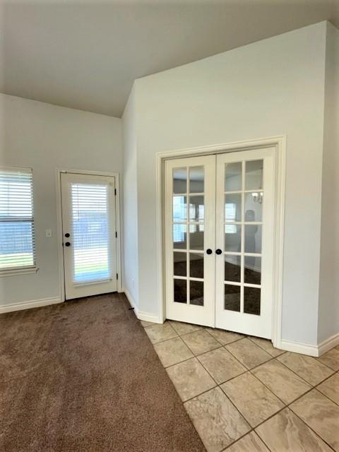 Building Photo - 825 Barbaroot Dr