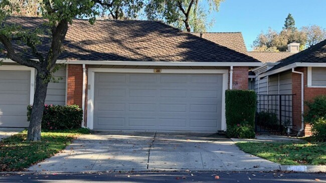 Building Photo - Charming, 2BD/2BA, Single-Story TH in Crow Canyon Country Club in Danville- Available NOW!