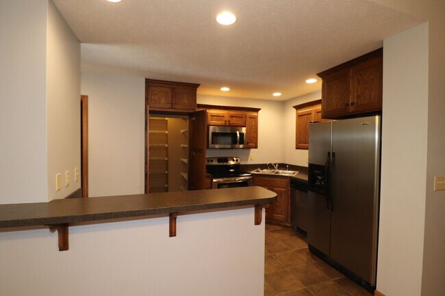 Building Photo - Country House for rent