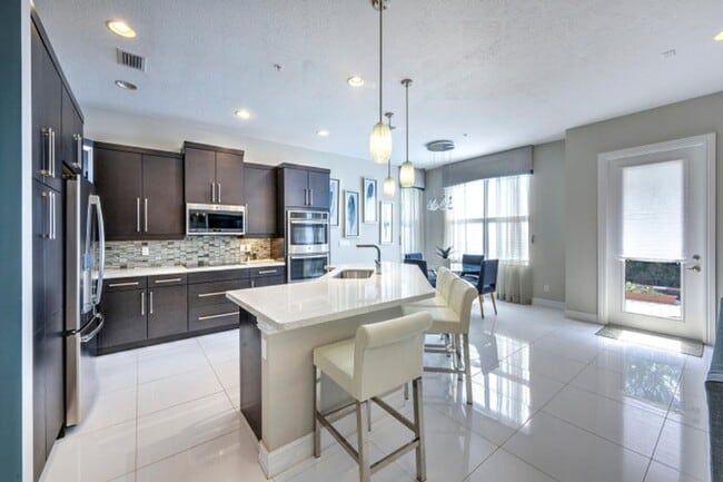 Building Photo - 1932 Juno Landing Ln