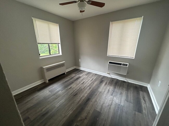 Building Photo - Top-Floor 2-Bedroom Condo in Southwest DC ...