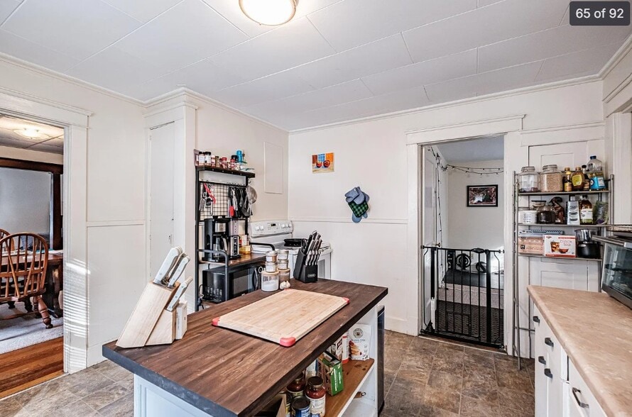Kitchen - 163 Bridge St