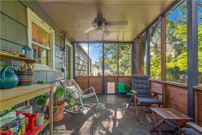Building Photo - Charming Prairie Village Ranch + Designer ...