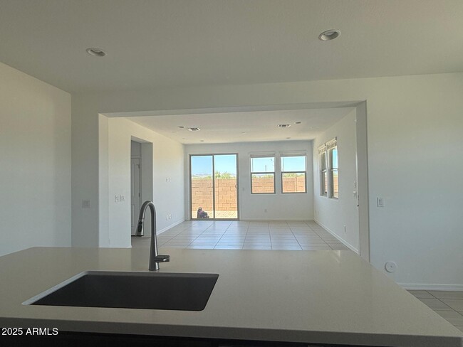 Building Photo - 14596 W Sand Hills Rd