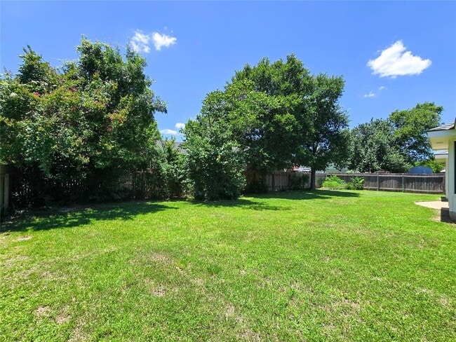 Building Photo - 7005 Rambollet Terrace