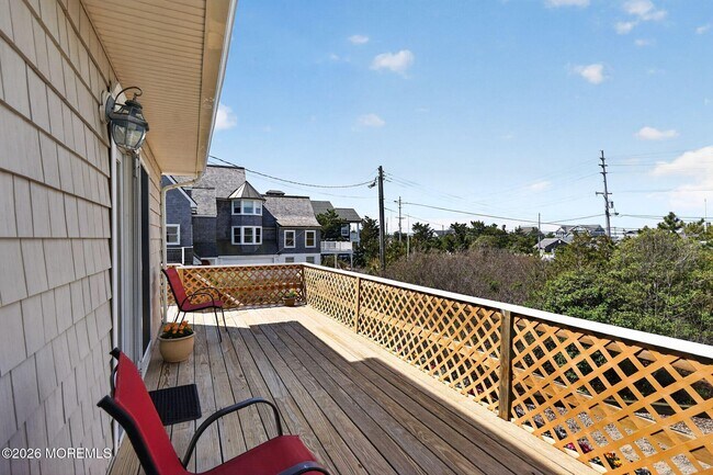 Building Photo - 1521 Ocean Ave