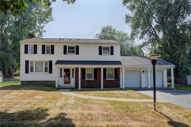 Primary Photo - 161 Railroad Mills Rd