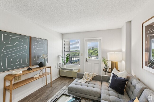Living Room - 200 Webster