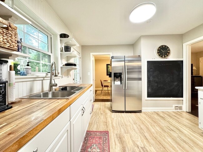 Building Photo - Updated 3 Bedroom In Guilford Hills with a...