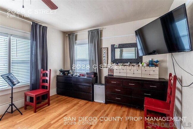 Building Photo - 2028 C St