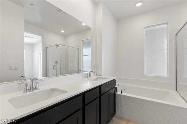 Building Photo - 2502 Vittora Pointe St
