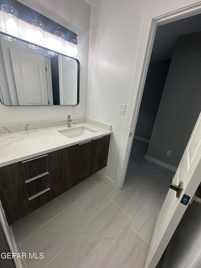 Building Photo - 2433 Alan Duncan Ln