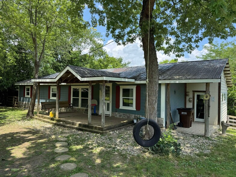 Primary Photo - 604 Crowley Rd