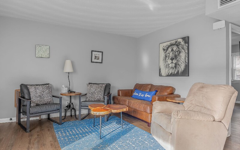 Building Photo - 9628 19th Bay St