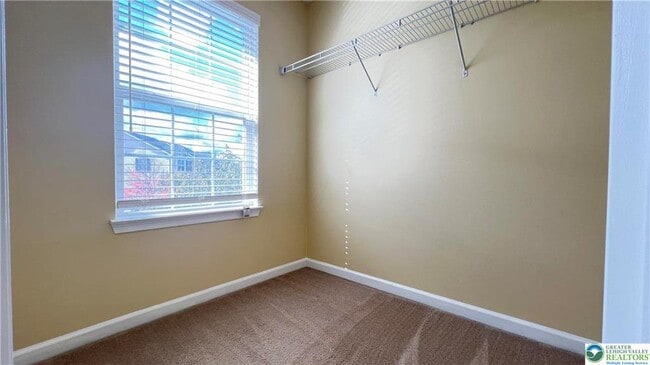 Building Photo - 705 Blue Heron Dr