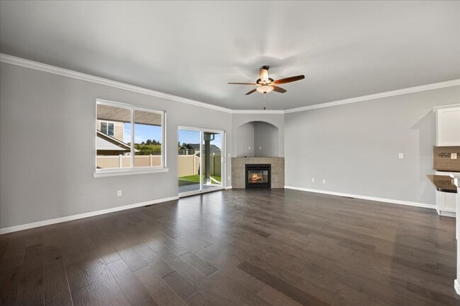 Building Photo - 421 N 76th Ave