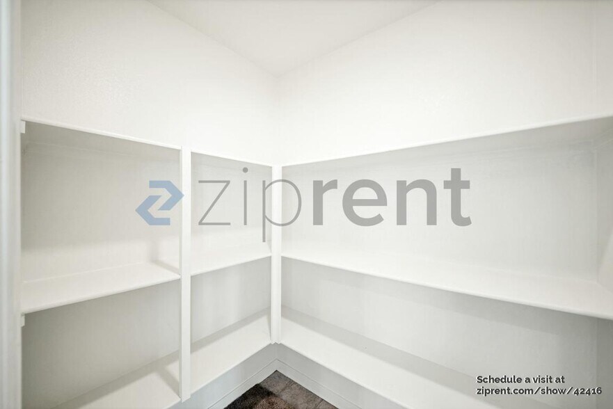 Building Photo - 41207 Alegria Ln