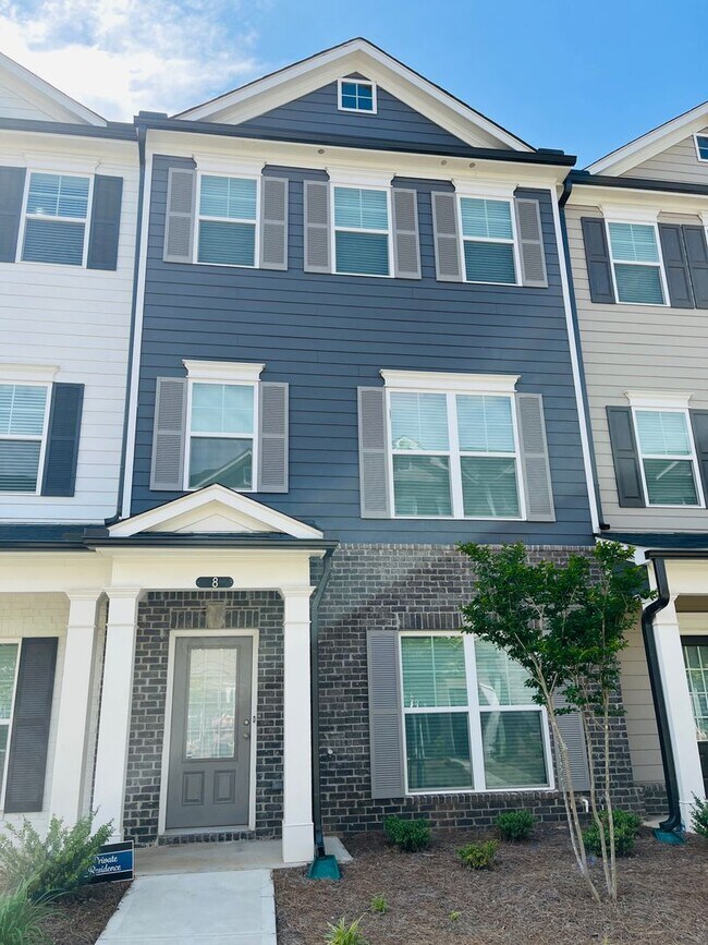 Primary Photo - Stunning 3 bedroom, 3.5 bathroom townhome ...