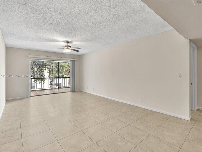 Building Photo - 614 NW 13th St