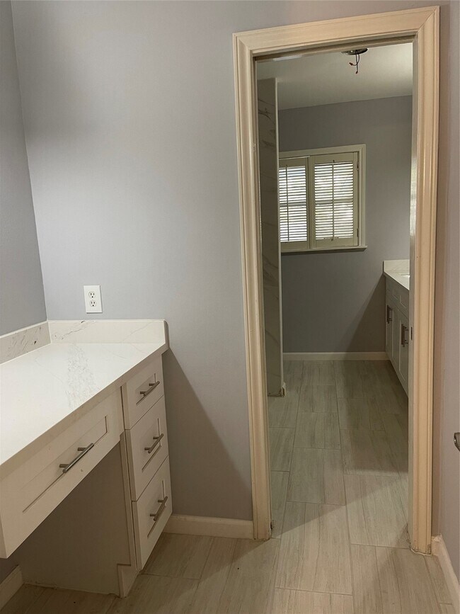 Building Photo - 7815 Small Leaf Cir