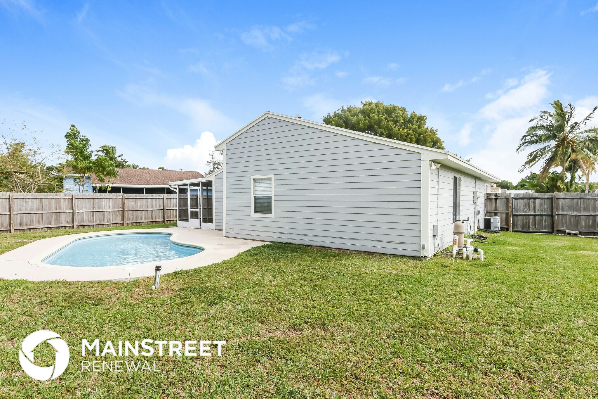 Building Photo - 1365 Savoyard Way