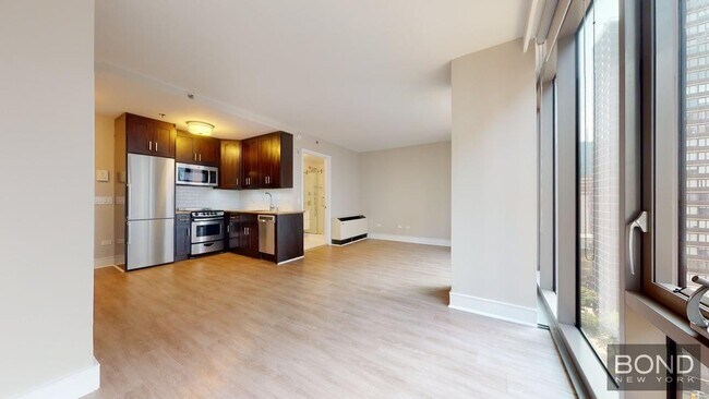 Building Photo - 237 E 34th St