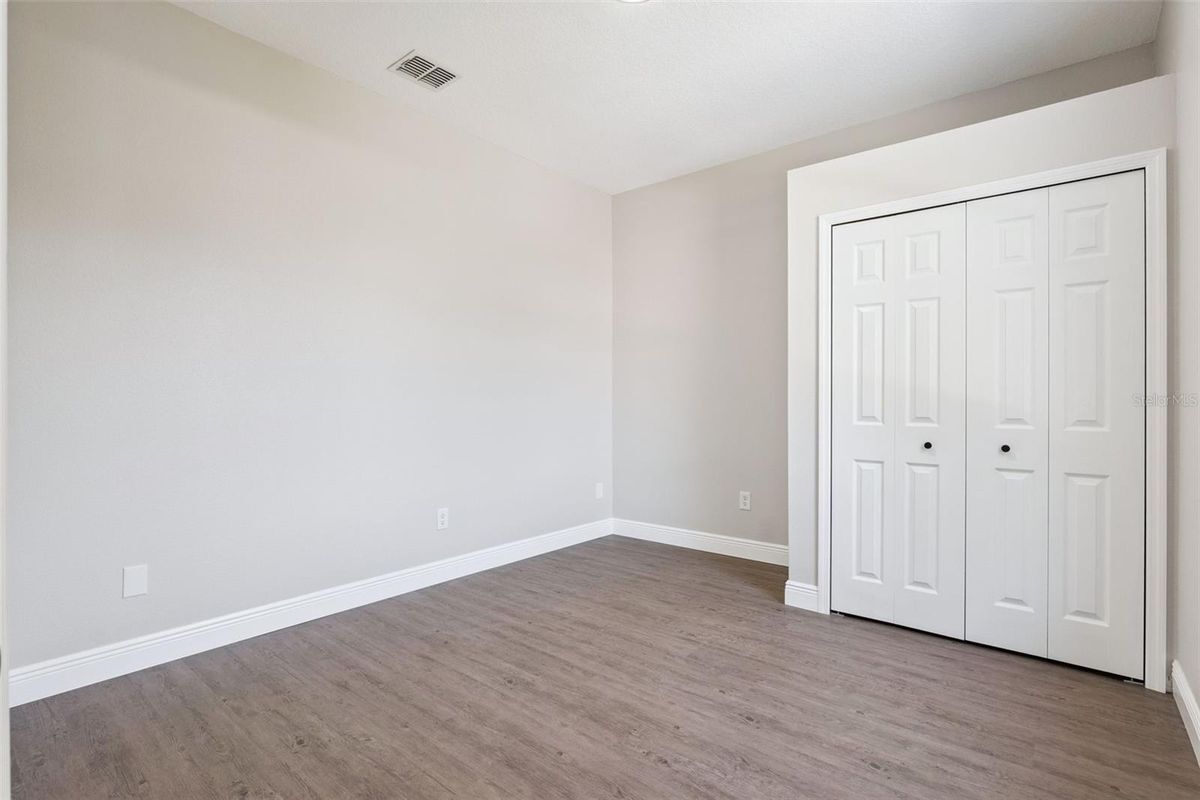 Building Photo - 1209 Cathcart Cir