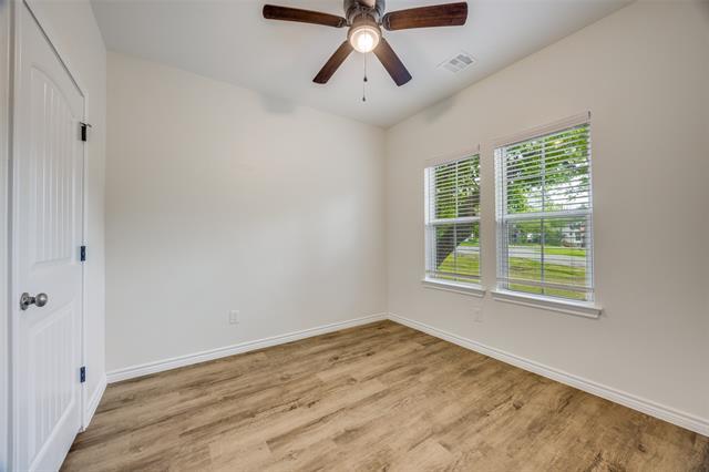 Building Photo - 2901 S Scullin Ave