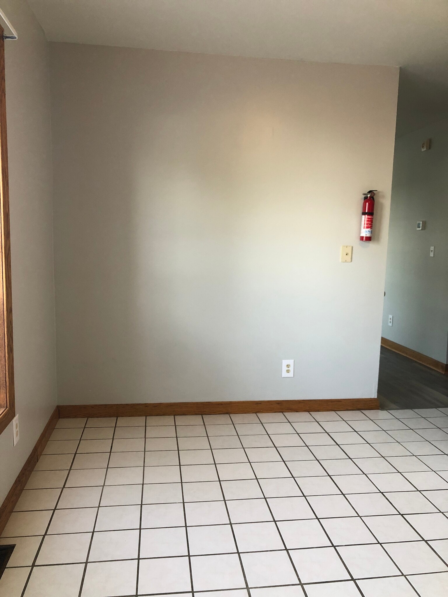 Building Photo - 102 Parade St