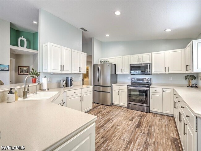 Building Photo - 8460 Southbridge Dr