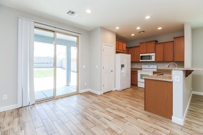 Building Photo - 1711 W Gold Mine Way