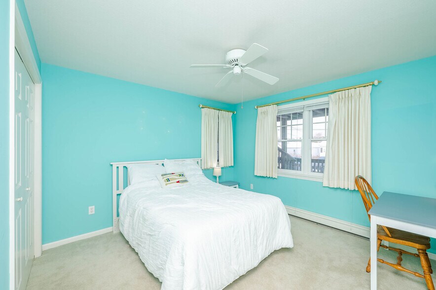 Building Photo - 790 York St