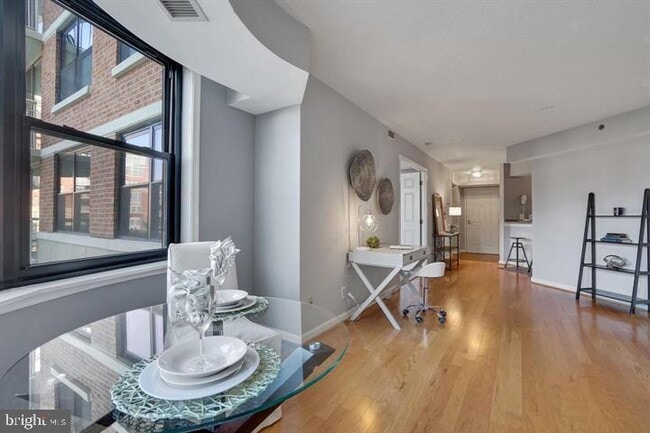 Building Photo - 1200 Braddock Pl