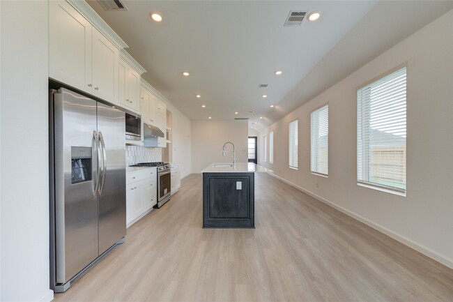 Building Photo - 27006 Coco Flower Ln