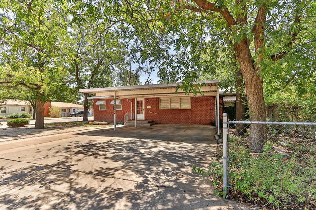 Building Photo - 3801 26th St