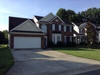 Building Photo - 4235 Lindsey Ln