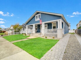 Building Photo - 202 16th Ave