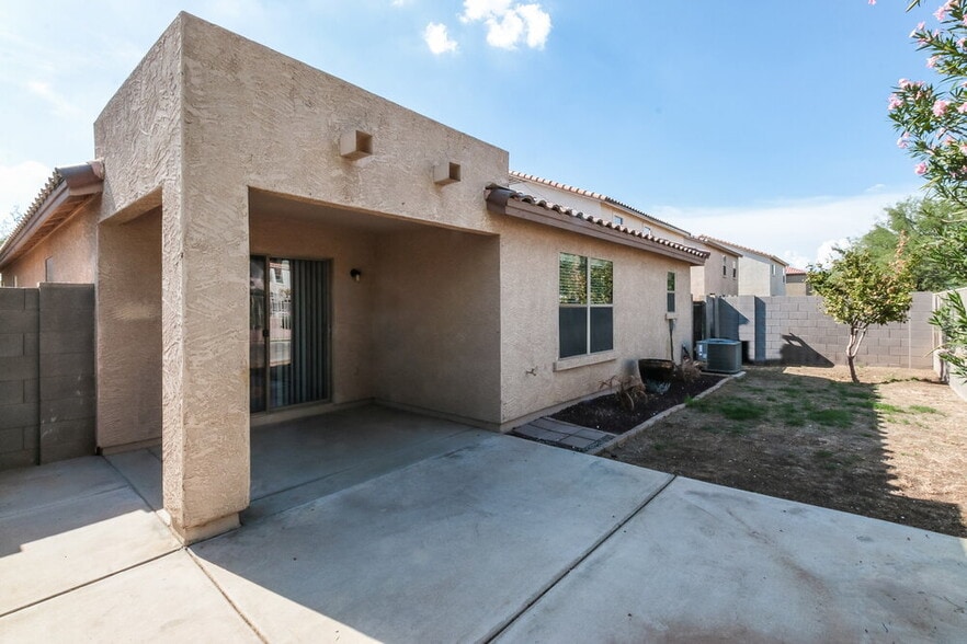 Building Photo - 3121 S Mandy