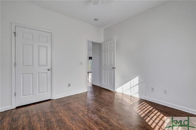 Building Photo - 179 Willow Point Cir