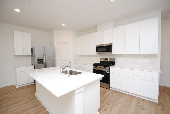 Building Photo - 3555 Adelie Ln