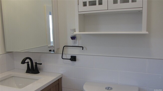 Building Photo - 367 Columbus Pkwy